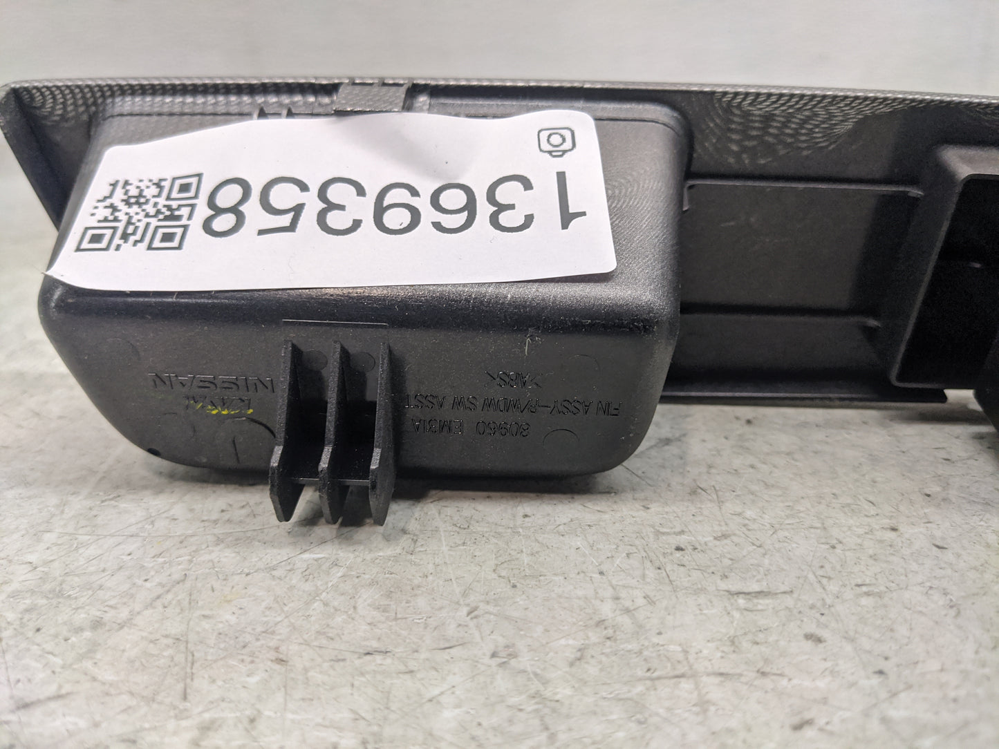 2007-2009 Nissan Versa Master Power Window Switch Replacement Driver Side Left P/N:80960 EM31A Fits Fits 2007 2008 2009 OEM 