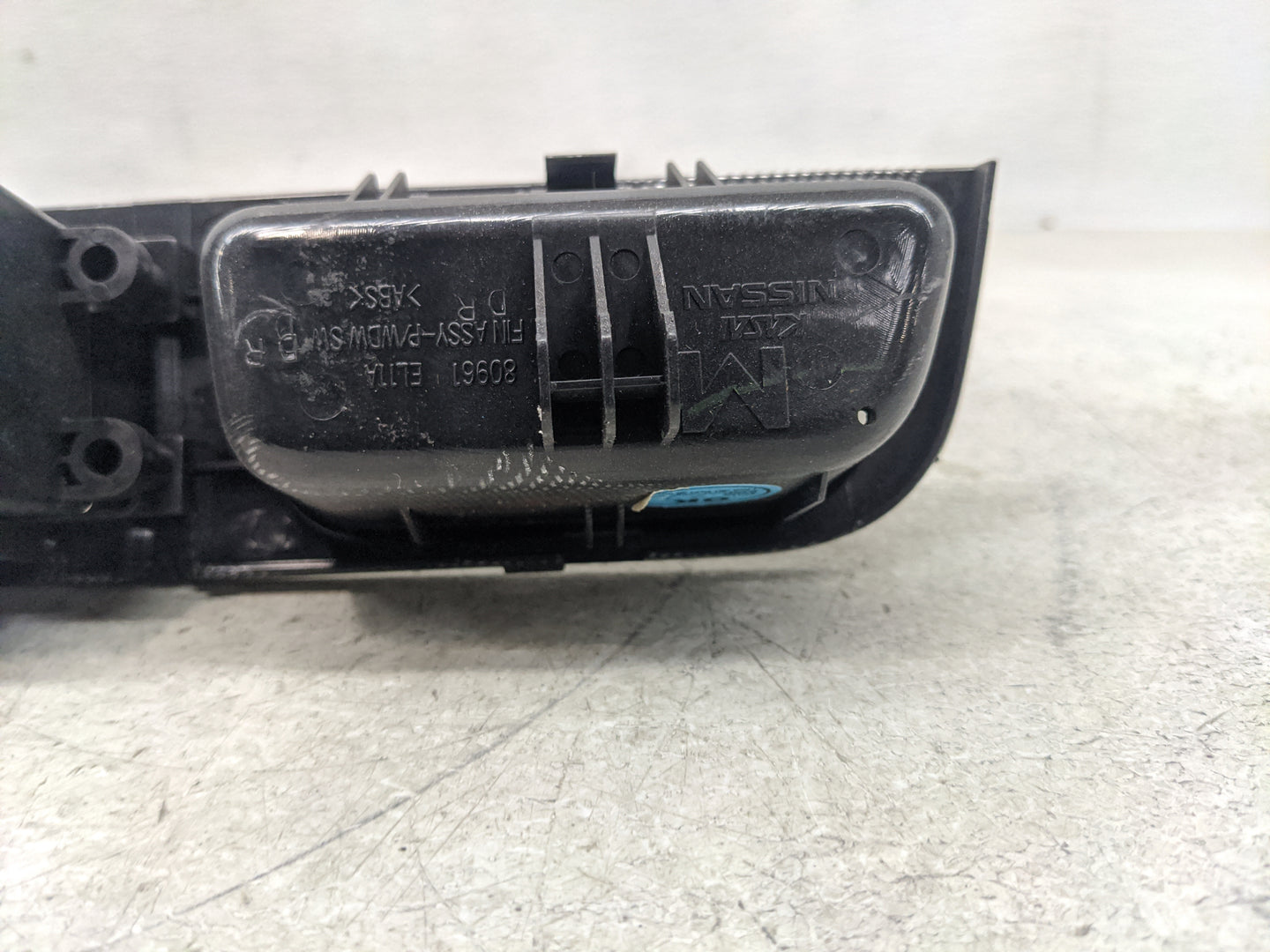 2007-2009 Nissan Versa Master Power Window Switch Replacement Driver Side Left Fits Fits 2007 2008 2009 OEM Used Auto Parts 