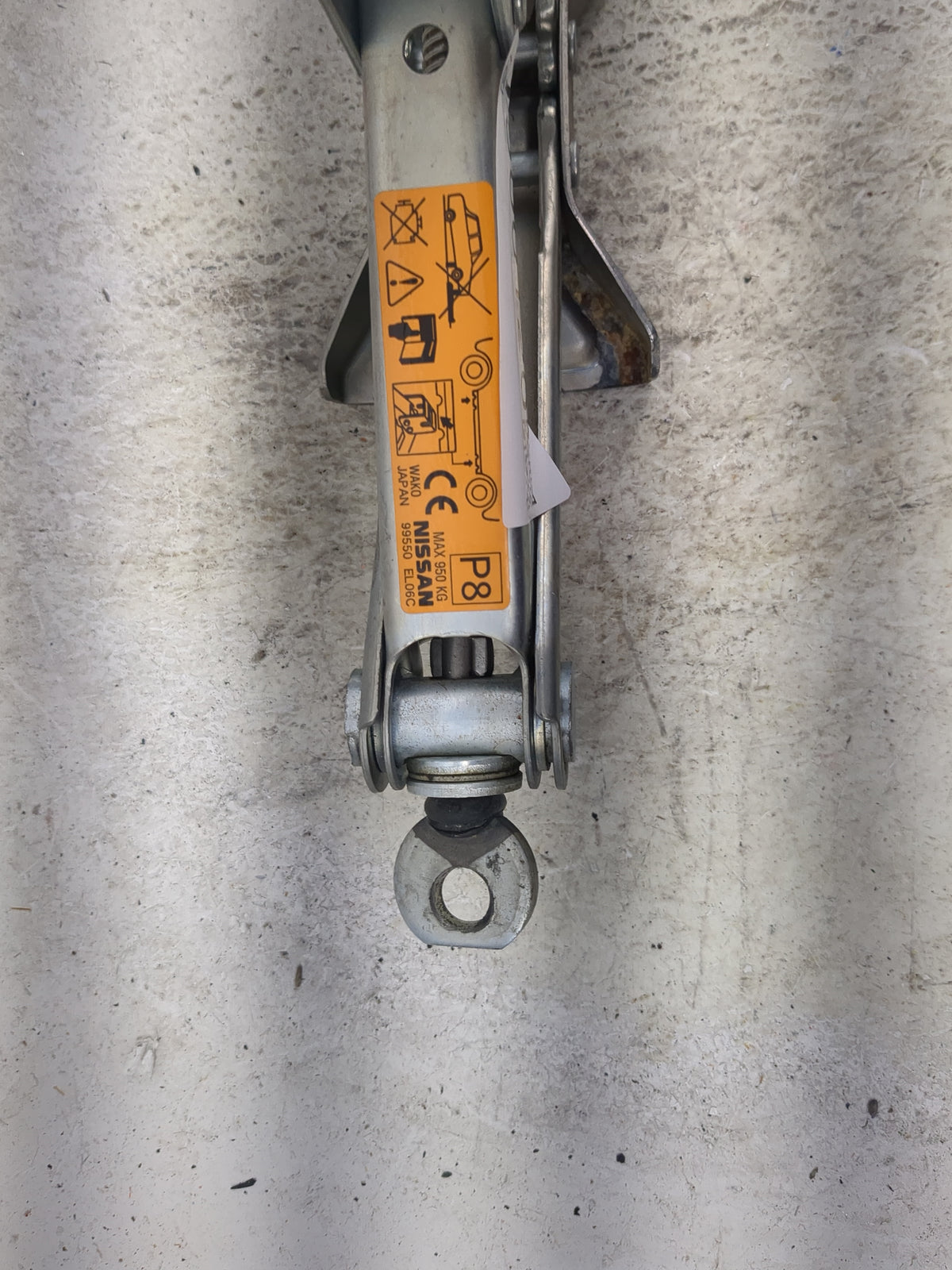 2009 Nissan Versa Spare Scissor Car Jack 1500120 - Oemusedautoparts1.com