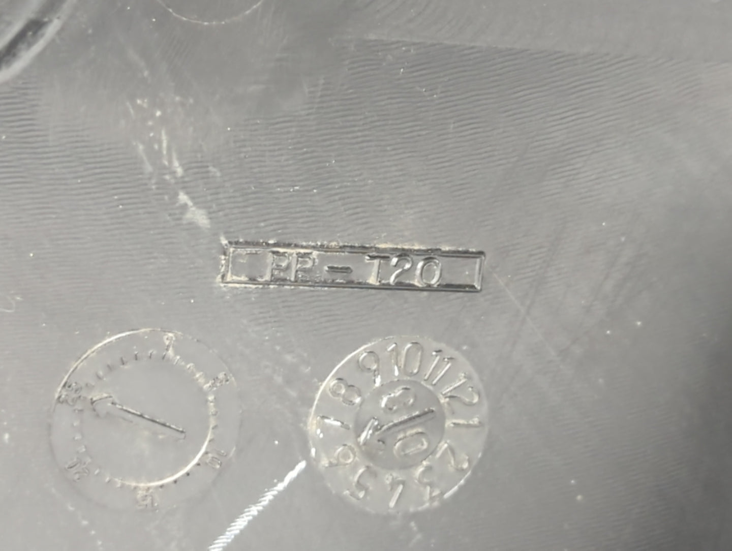 2009 Nissan Versa Engine Cover - Oemusedautoparts1.com