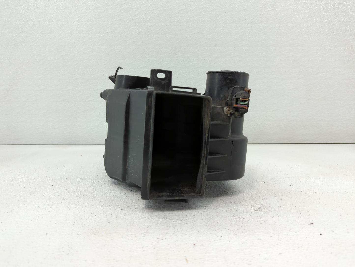 2007-2011 Nissan Versa Air Cleaner Intake-duct Hose Tube - Oemusedautoparts1.com