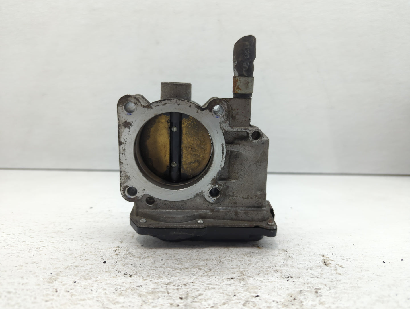 2007-2012 Nissan Versa Throttle Body P/N:8E26 01111 ET-A60-02 Fits OEM Used Auto Parts - Oemusedautoparts1.com