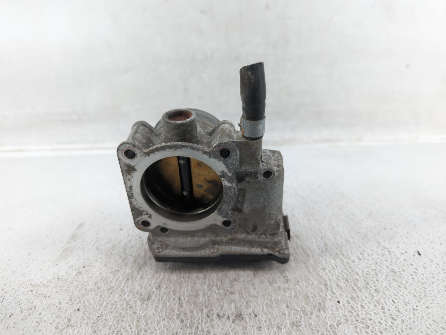 2007-2012 Nissan Versa Throttle Body P/N:ET-A60-02 B Fits OEM Used Auto Parts - Oemusedautoparts1.com