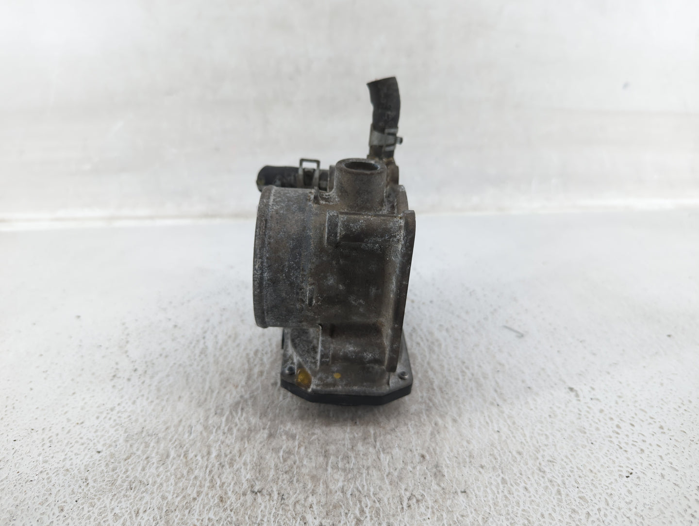 2007-2012 Nissan Versa Throttle Body P/N:ET-A60-02 B Fits OEM Used Auto Parts - Oemusedautoparts1.com