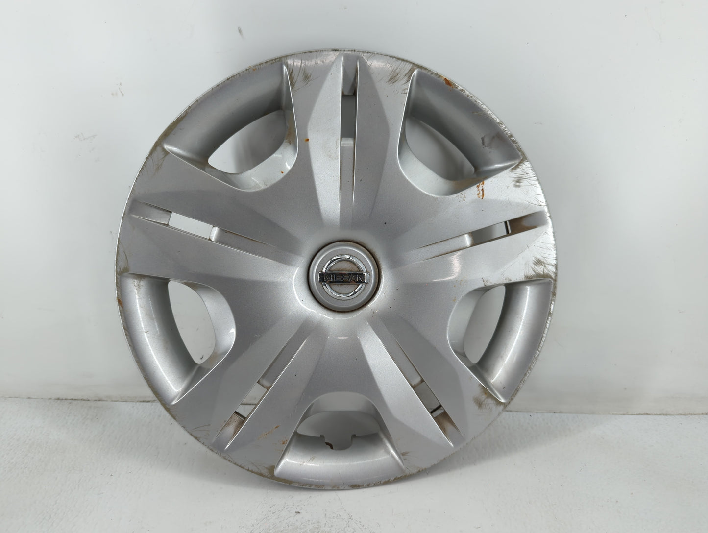2009 Nissan Versa Driver Front Wheel Hub Oem - Oemusedautoparts1.com