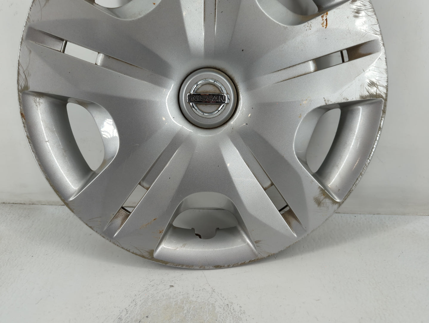 2009 Nissan Versa Driver Front Wheel Hub Oem - Oemusedautoparts1.com