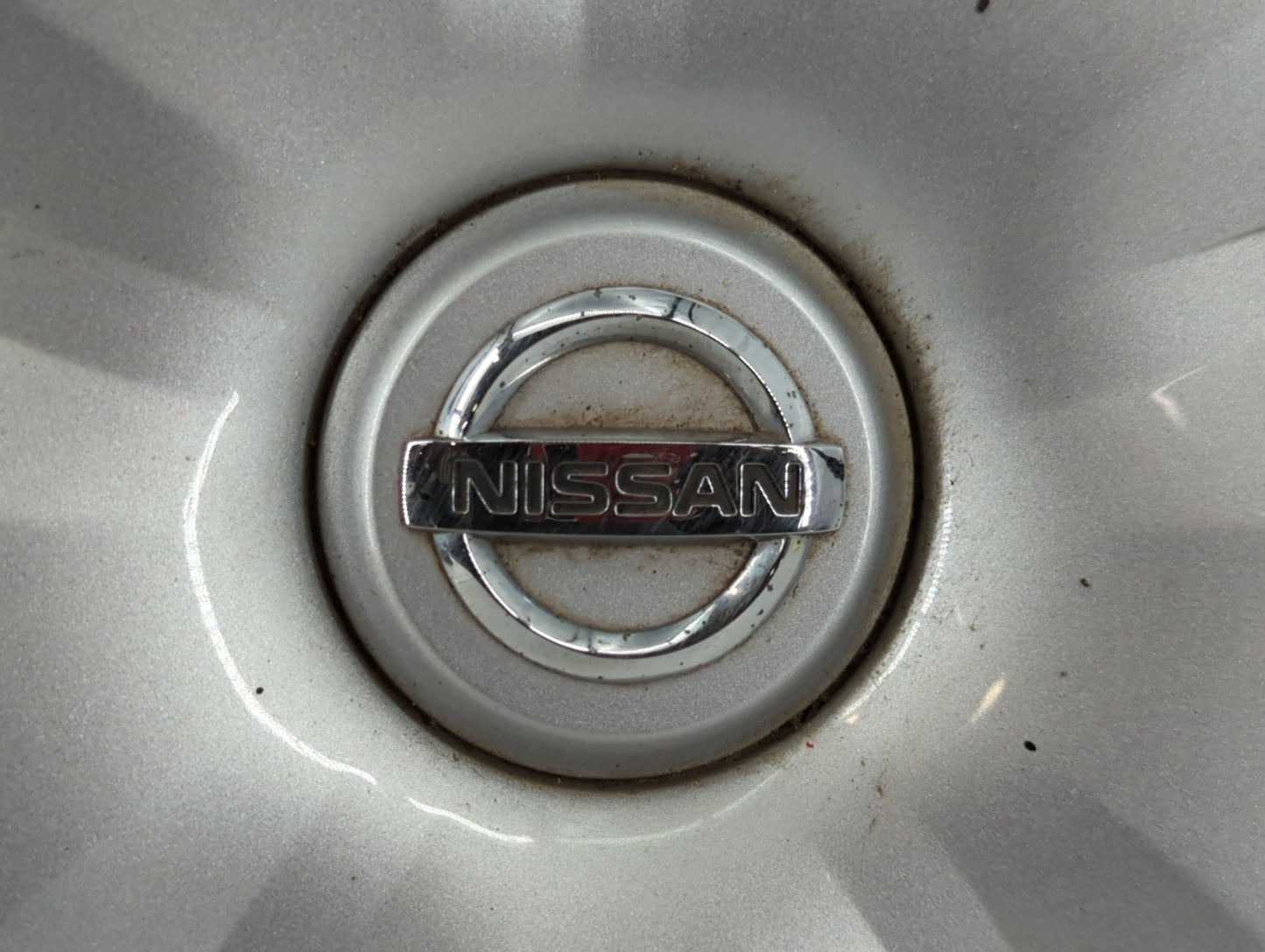 2009 Nissan Versa Driver Front Wheel Hub Oem - Oemusedautoparts1.com