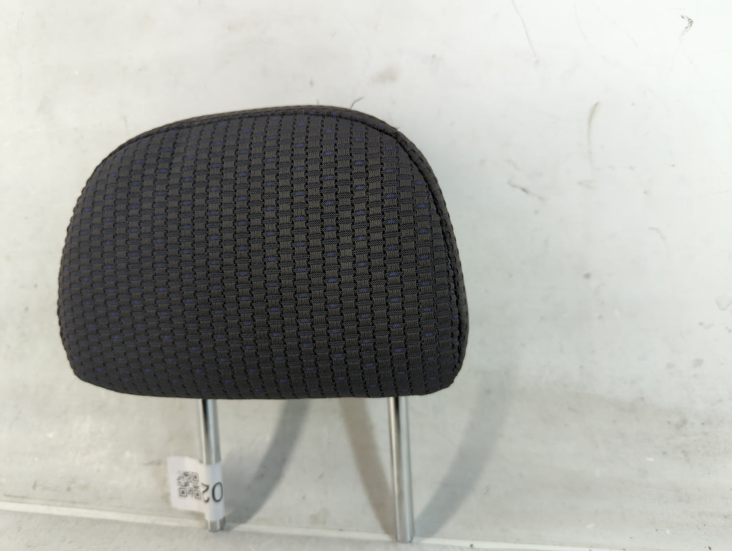 2009-2010 Nissan Versa Headrest Head Rest Rear Seat Fits Fits 2009 2010 OEM Used Auto Parts - Oemusedautoparts1.com