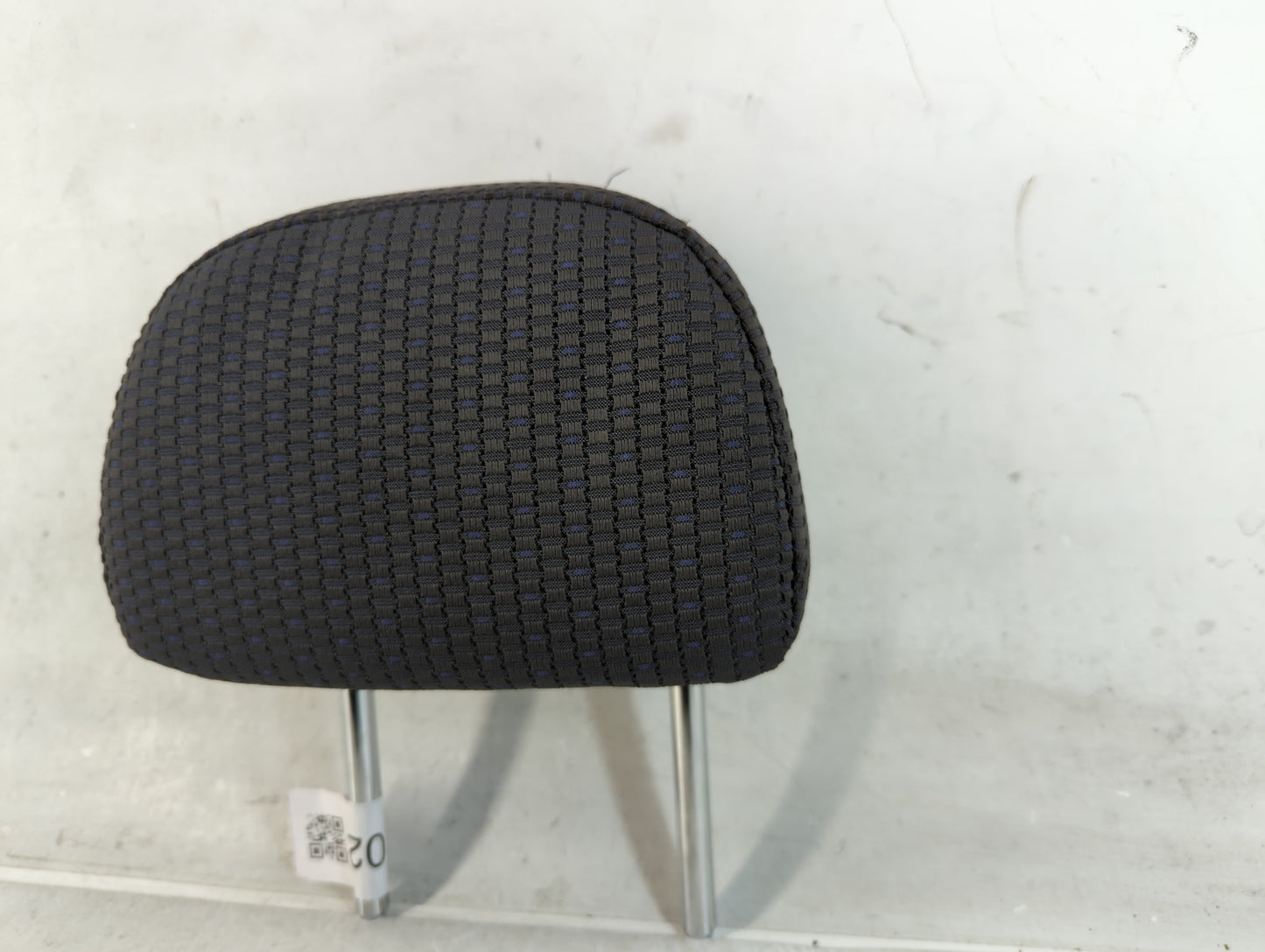 2009-2010 Nissan Versa Headrest Head Rest Rear Seat Fits Fits 2009 2010 OEM Used Auto Parts - Oemusedautoparts1.com