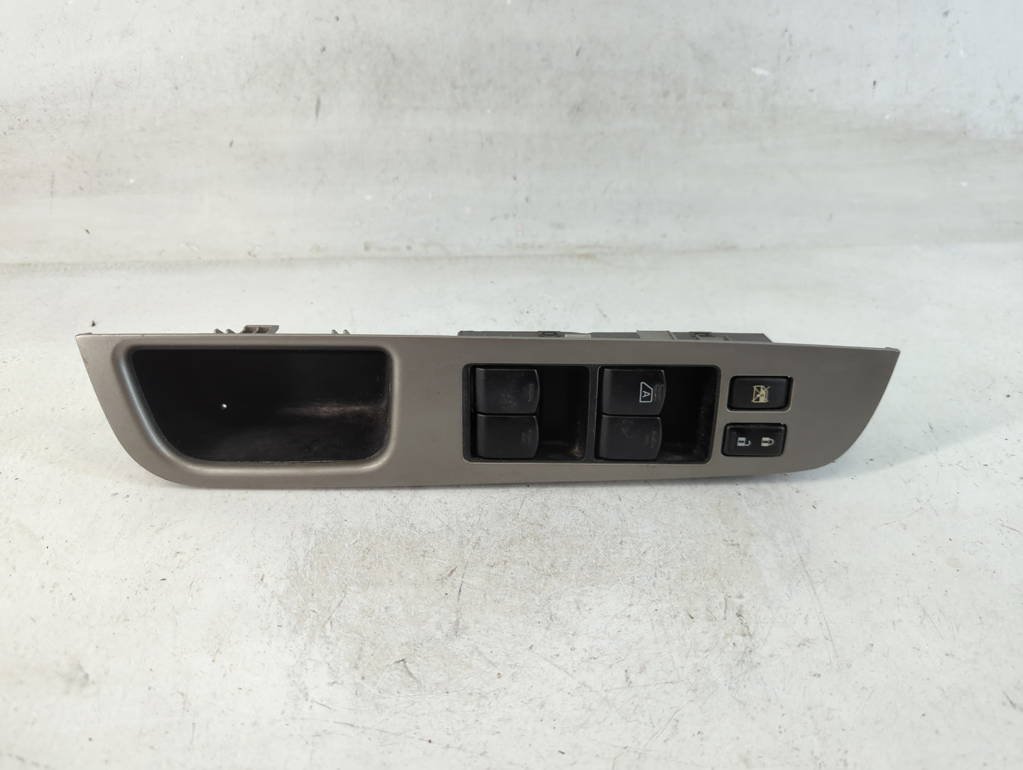 2007-2009 Nissan Versa Master Power Window Switch Replacement Driver Side Left Fits Fits 2007 2008 2009 OEM Used Auto Parts 