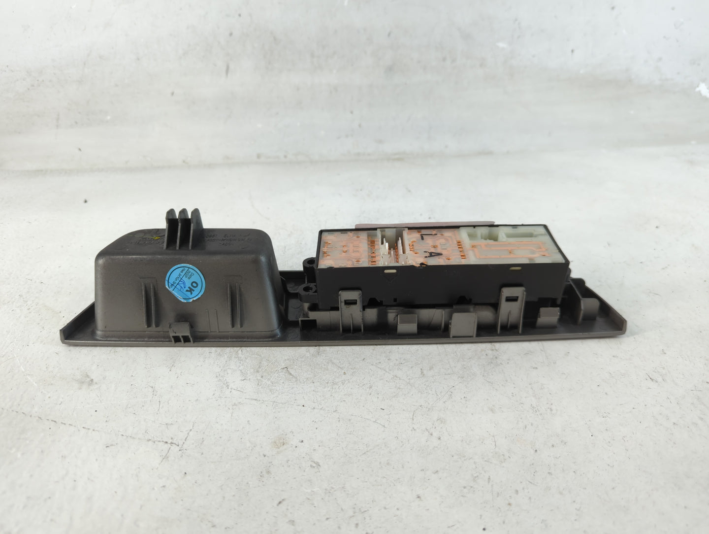 2007-2009 Nissan Versa Master Power Window Switch Replacement Driver Side Left Fits Fits 2007 2008 2009 OEM Used Auto Parts 