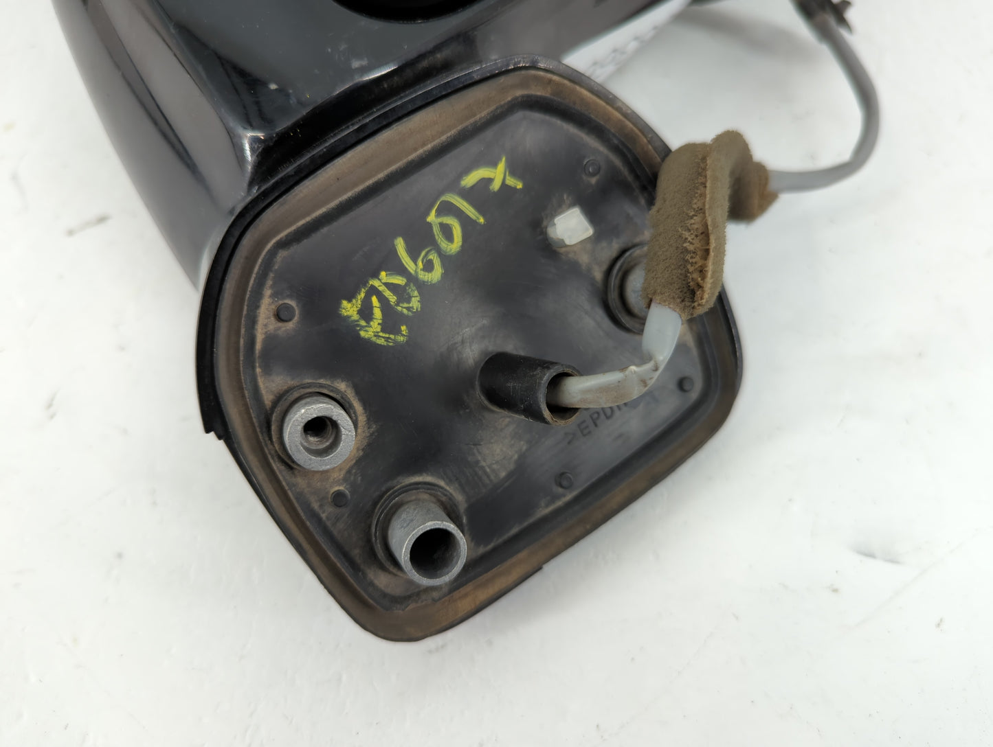 2008-2012 Nissan Versa Passenger Side View Mirror - Right Door Mirror OEM Used - Oemusedautoparts1.com