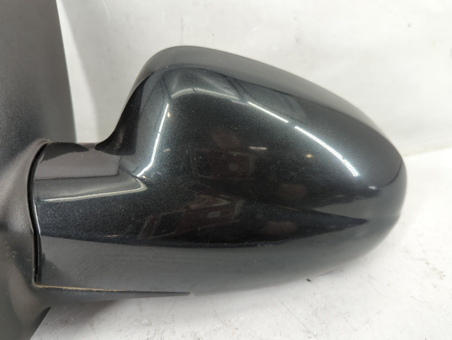 2009 Pontiac G3 Driver Side View Mirror - Left Door Mirror OEM Used - Oemusedautoparts1.com