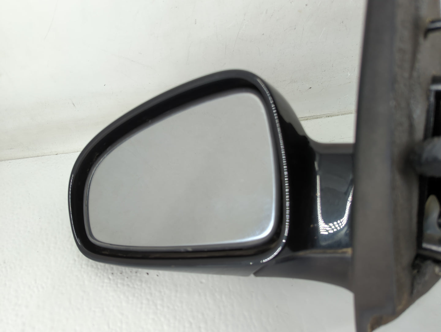 2009 Pontiac G3 Driver Side View Mirror - Left Door Mirror OEM Used - Oemusedautoparts1.com