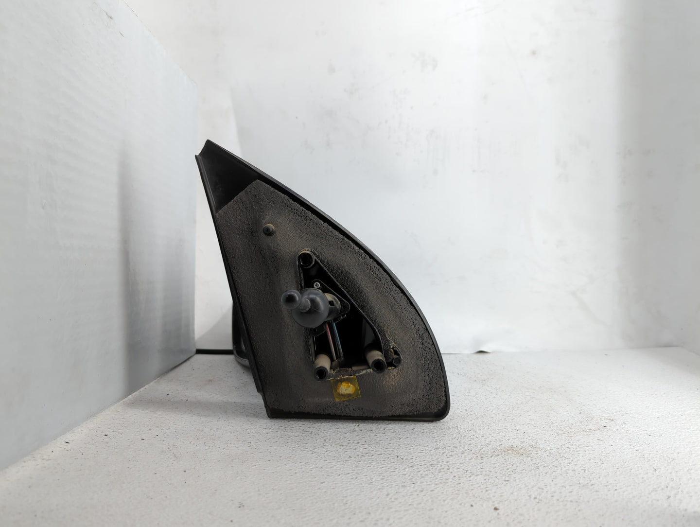 2009 Pontiac G3 Driver Side View Mirror - Left Door Mirror OEM Used - Oemusedautoparts1.com
