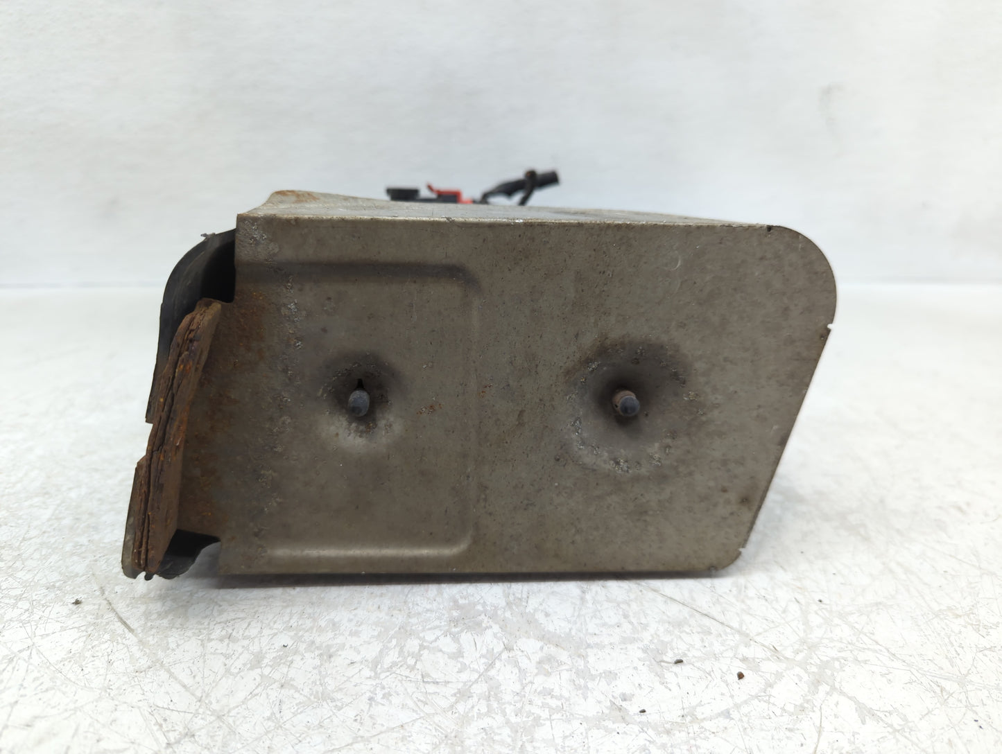 2009 Pontiac G5 Fuel Vapor Charcoal Canister - Oemusedautoparts1.com