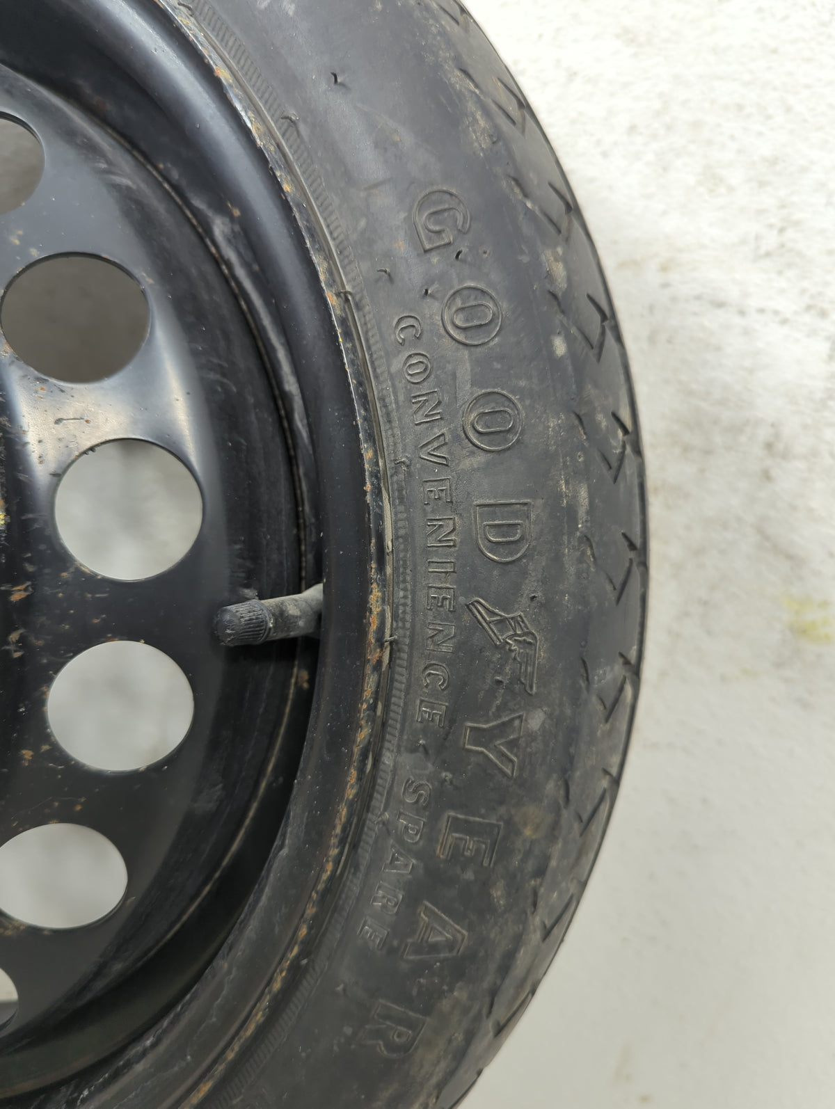2007-2010 Pontiac G5 Spare Donut Tire Wheel Rim Oem 1367153 - Oemusedautoparts1.com