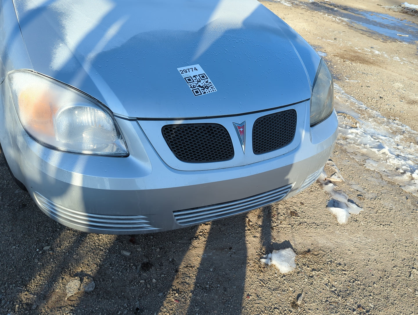 2007-2010 Pontiac G5 Front Grille Bumper Not Included - Oemusedautoparts1.com