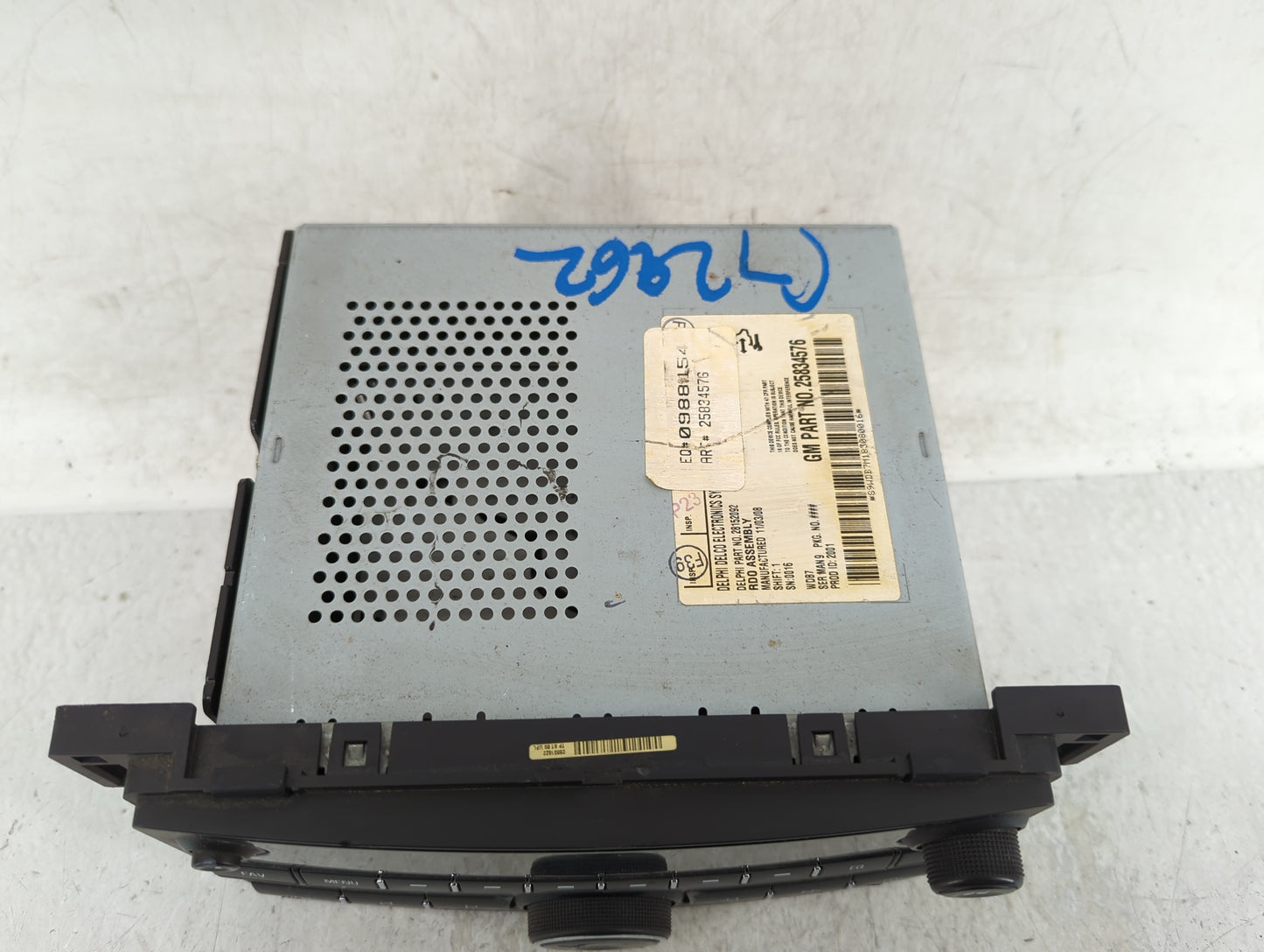 2009-2010 Pontiac G5 Radio AM FM Cd Player Receiver Replacement P/N:25834576 Fits Fits 2009 2010 OEM Used Auto Parts - Oemus