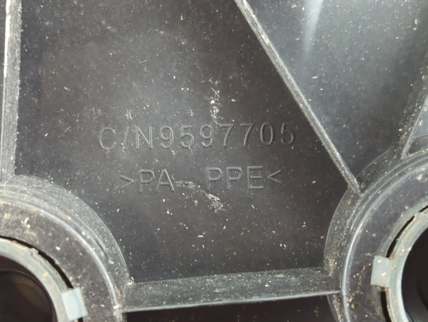 2009 Pontiac G5 Driver Front Wheel Hub Oem - Oemusedautoparts1.com