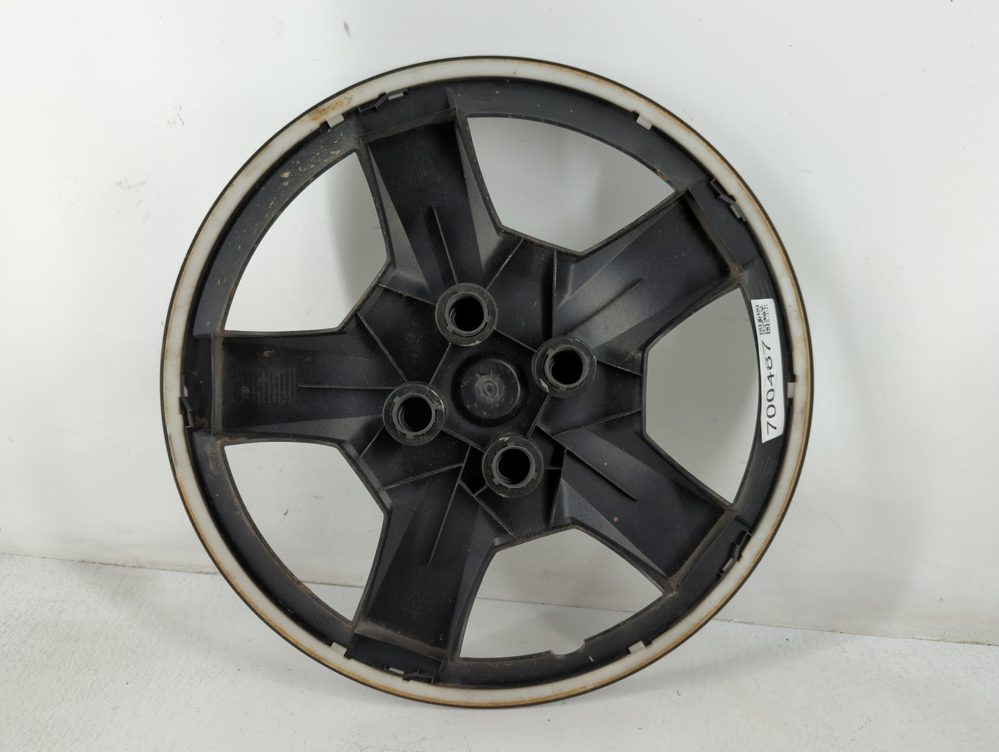 2009 Pontiac G5 Driver Front Wheel Hub Oem - Oemusedautoparts1.com