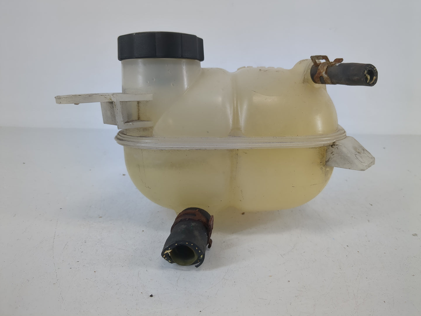 2007-2010 Pontiac G5 Radiator Coolant Overflow Expansion Tank Bottle 826732 - Oemusedautoparts1.com