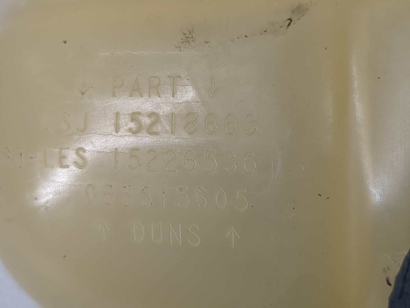 2007-2010 Pontiac G5 Radiator Coolant Overflow Expansion Tank Bottle 826732 - Oemusedautoparts1.com