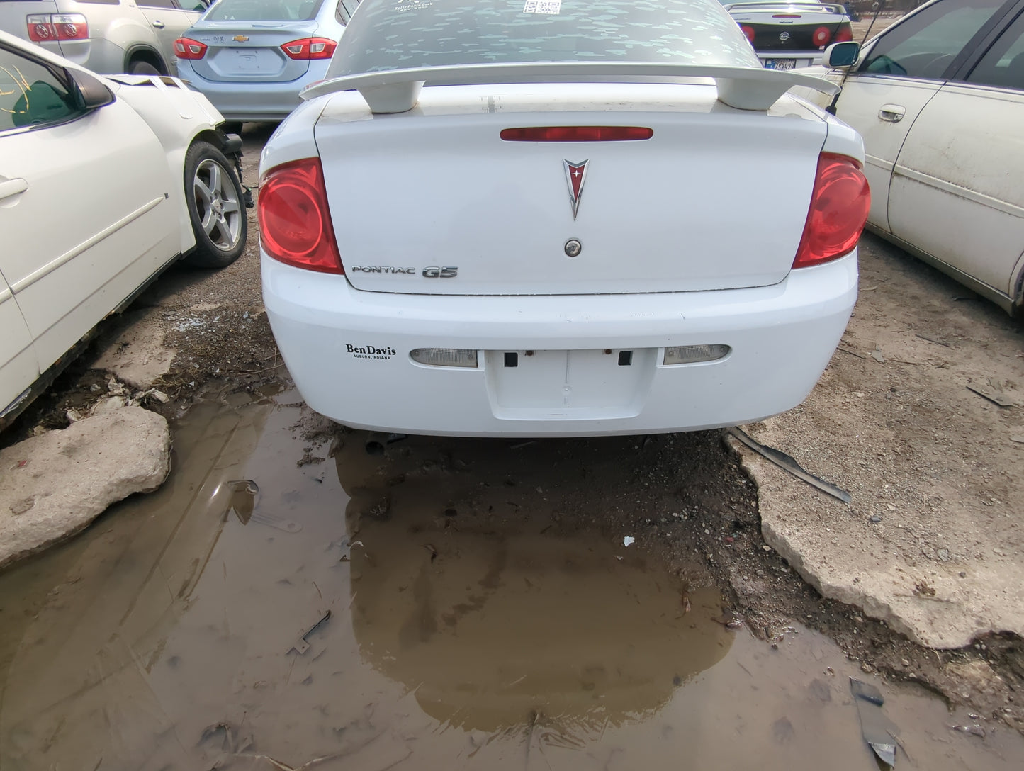 2007-2010 Pontiac G5 Rear Bumper Assembly Oem - Oemusedautoparts1.com