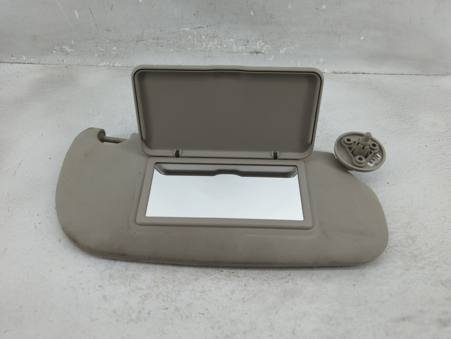 2007-2010 Pontiac G5 Sun Visor Shade Replacement Passenger Right Mirror Fits Fits 2007 2008 2009 2010 OEM Used Auto Parts - 