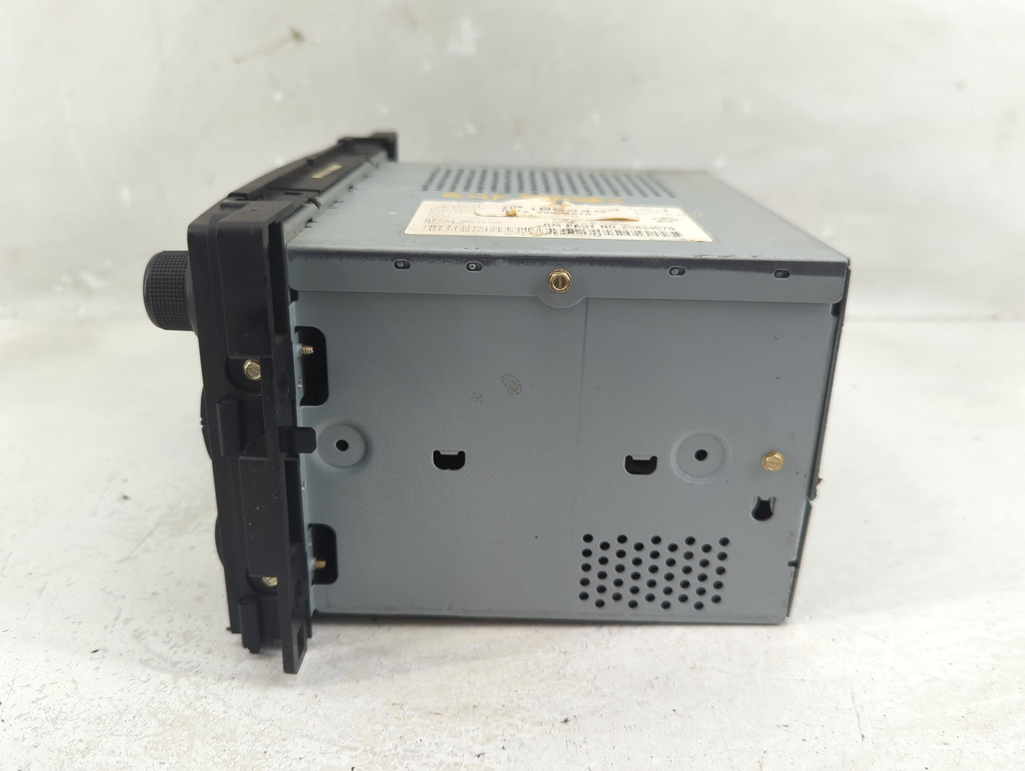 2009-2010 Pontiac G5 Radio AM FM Cd Player Receiver Replacement Fits Fits 2009 2010 OEM Used Auto Parts - Oemusedautoparts1.