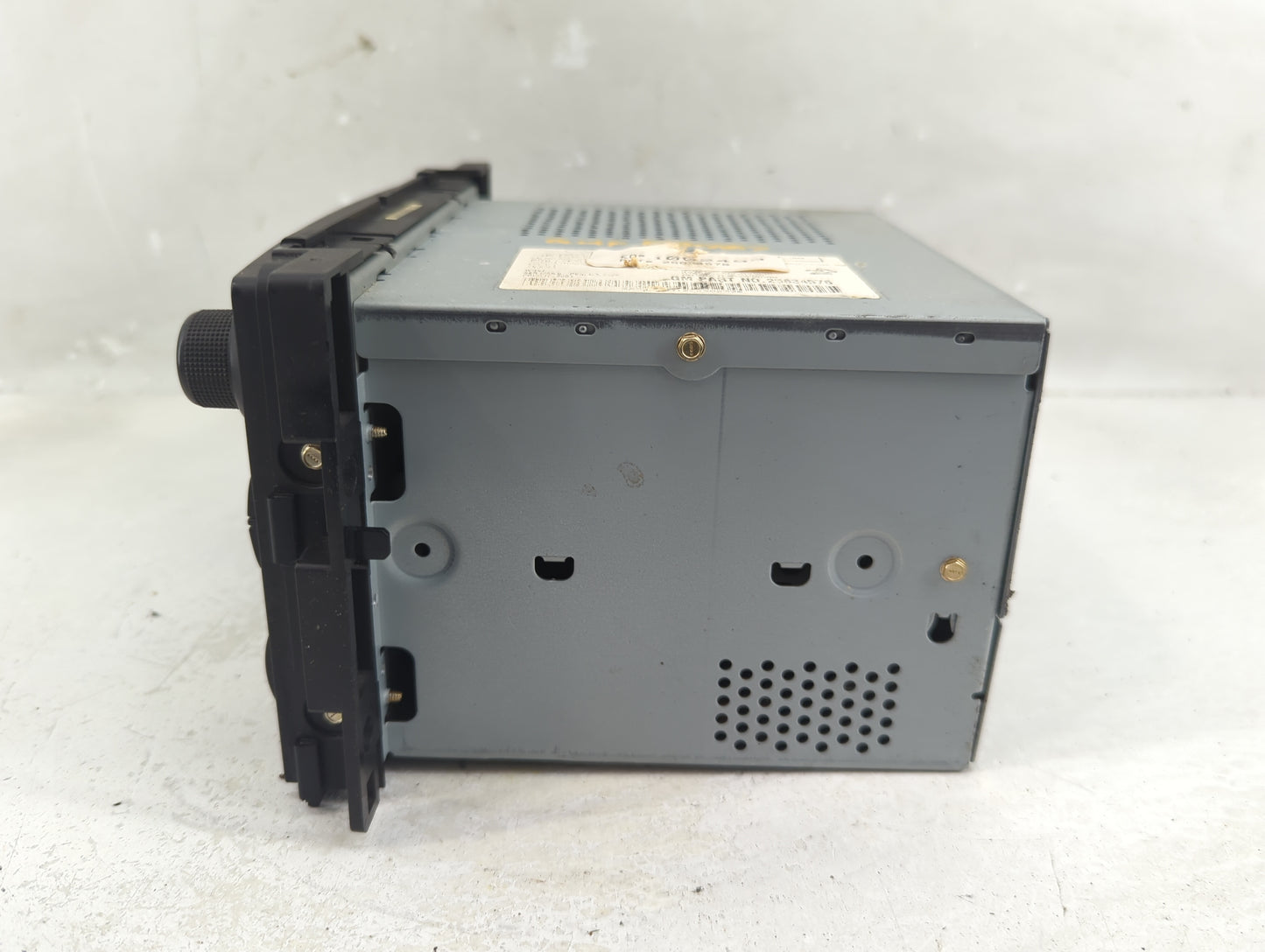 2009-2010 Pontiac G5 Radio AM FM Cd Player Receiver Replacement Fits Fits 2009 2010 OEM Used Auto Parts - Oemusedautoparts1.
