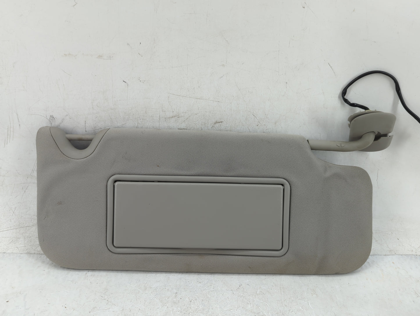 2005-2010 Pontiac G6 Sun Visor Shade Replacement Passenger Right Mirror Fits Fits 2005 2006 2007 2008 2009 2010 OEM Used Aut