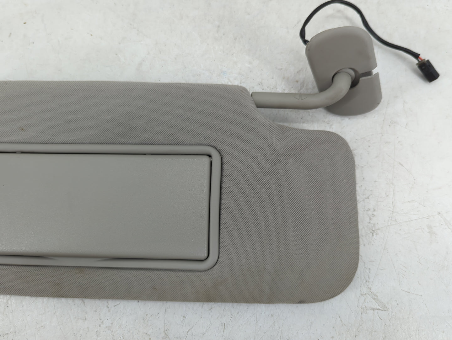 2005-2010 Pontiac G6 Sun Visor Shade Replacement Passenger Right Mirror Fits Fits 2005 2006 2007 2008 2009 2010 OEM Used Aut