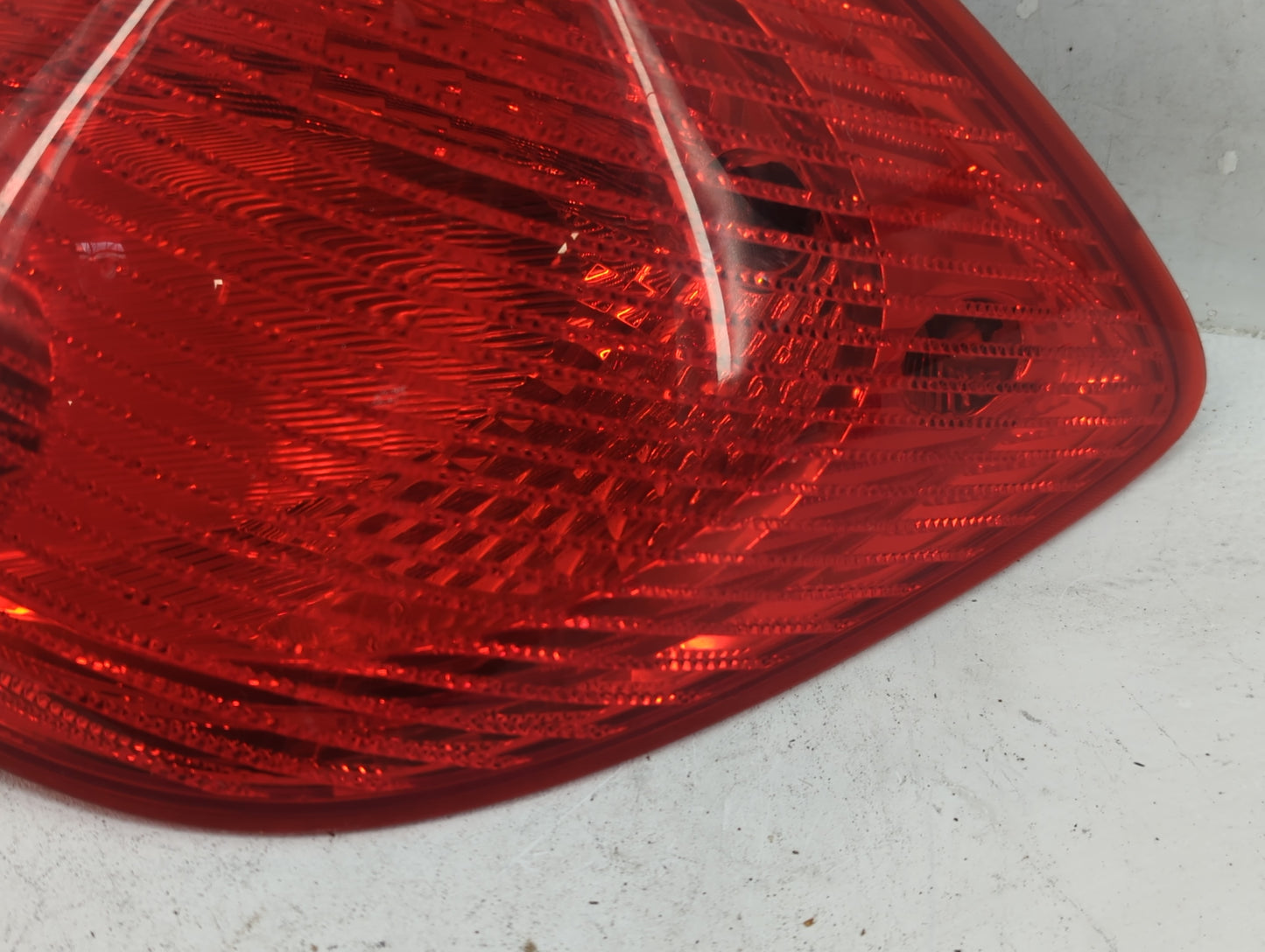 2005-2010 Pontiac G6 Tail Light Assembly Passenger Right OEM Fits Fits 2005 2006 2007 2008 2009 2010 OEM Used Auto Parts - O