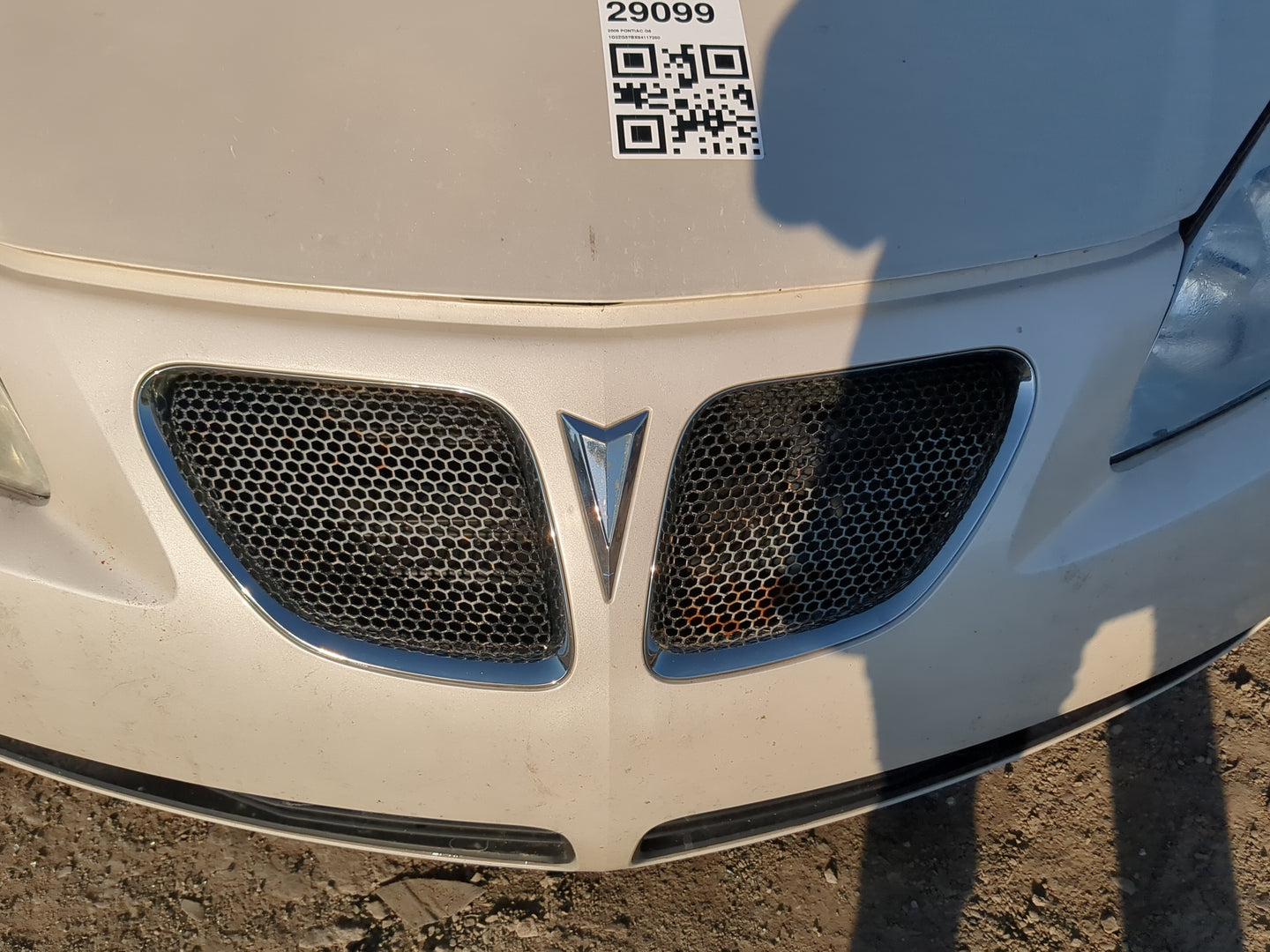 2005-2009 Pontiac G6 Front Grille Bumper Not Included - Oemusedautoparts1.com