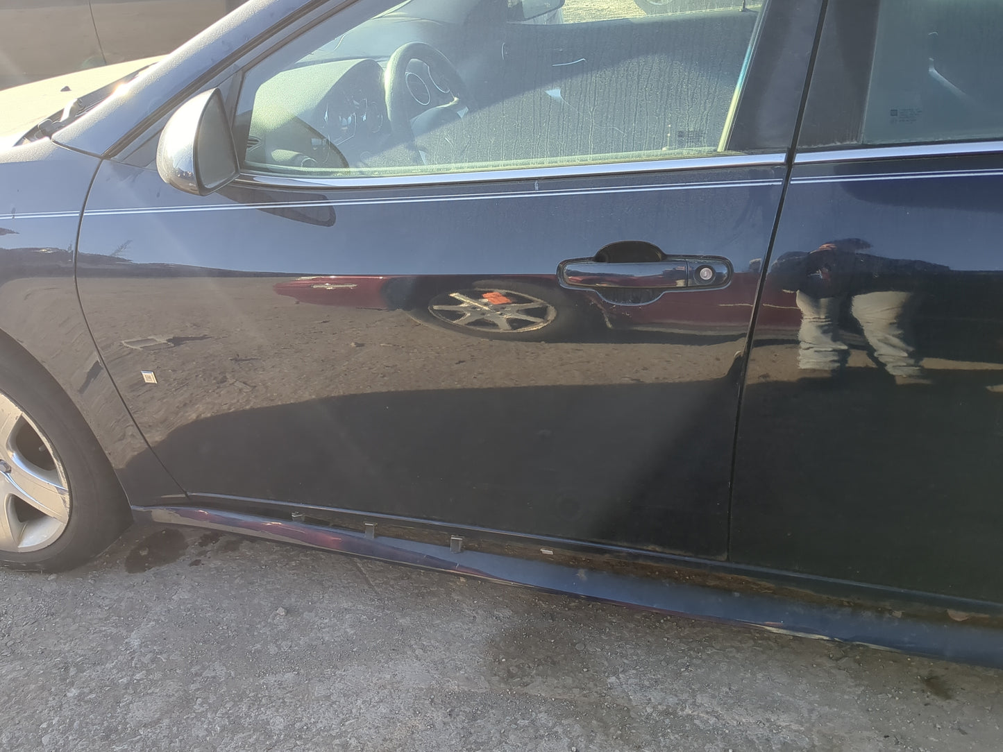 2005-2010 Pontiac G6 Driver Front Door Oem - Oemusedautoparts1.com