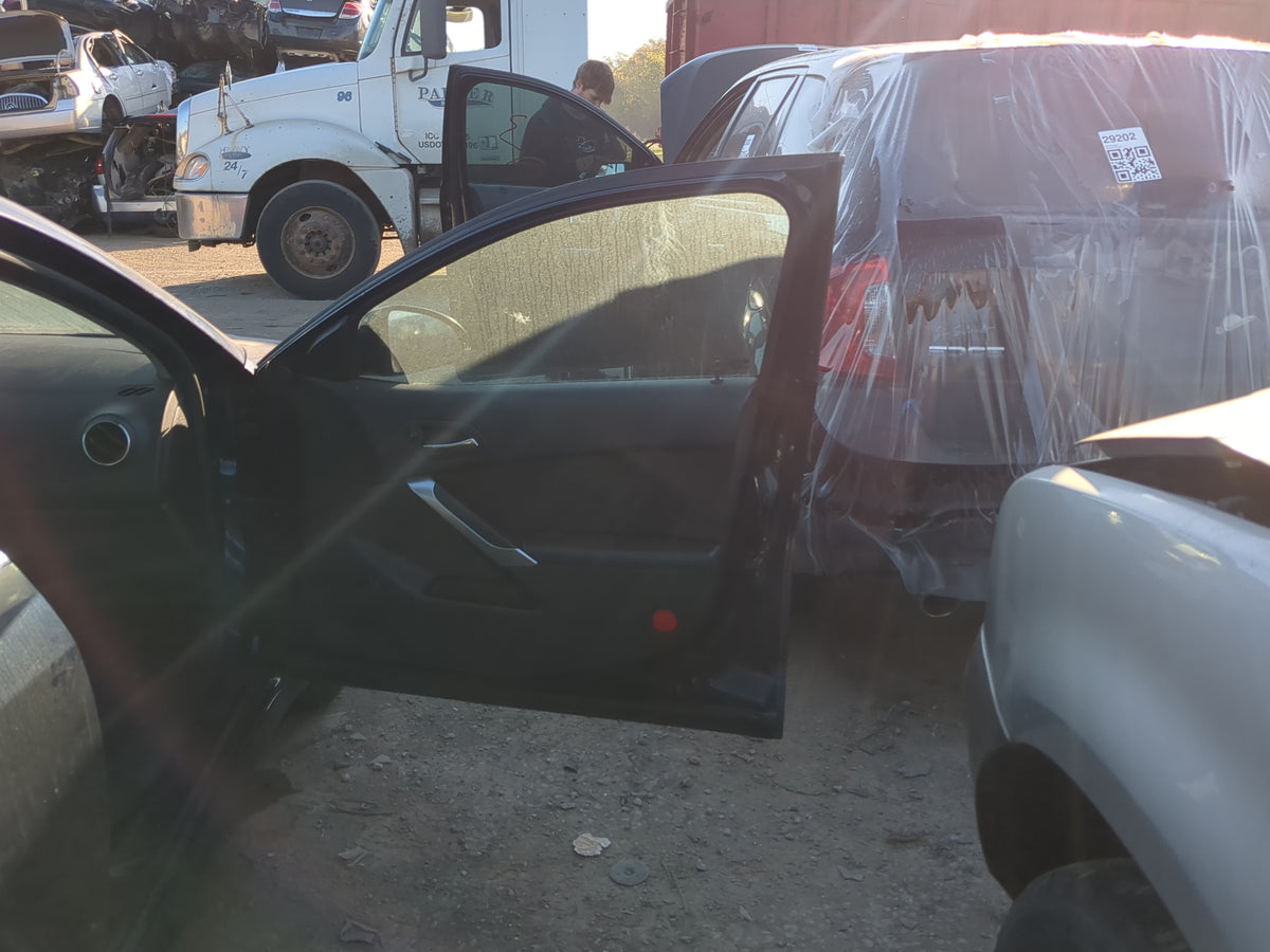 2005-2010 Pontiac G6 Passenger Front Door Oem 1198433 - Oemusedautoparts1.com