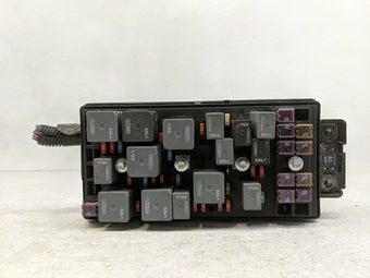 compare product 2009-2010 Pontiac G6 Fusebox Fuse Box Panel Relay Module P/N:5293147 Fits Fits 2009 2010 OEM Used Auto Parts
