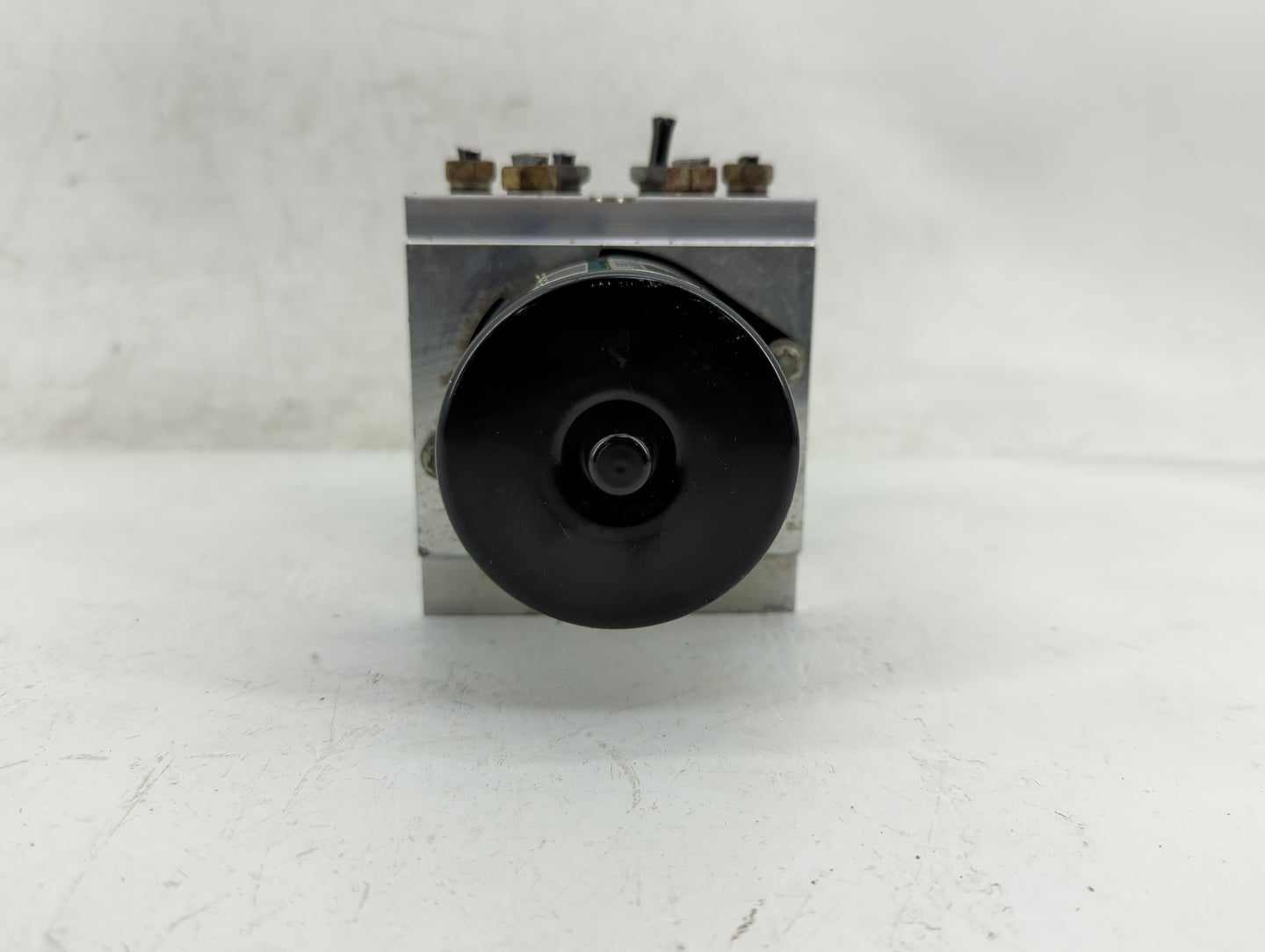 2008-2009 Pontiac G6 ABS Pump Control Module Replacement P/N:25949989 Fits Fits 2008 2009 OEM Used Auto Parts - Oemusedautop