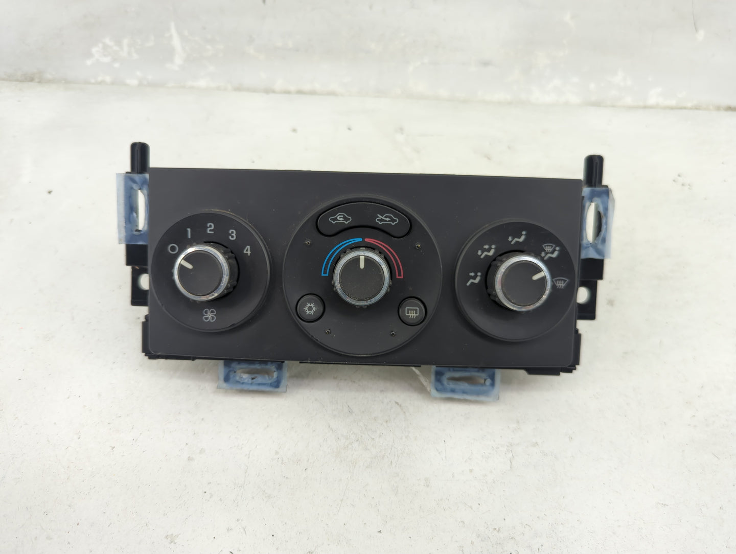 2005-2009 Pontiac G6 Climate Control Module Temperature AC/Heater Replacement P/N:28116116 25878428 Fits OEM Used Auto Parts