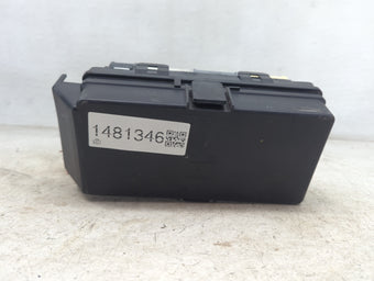 compare product 2009 Pontiac G6 Fusebox Fuse Box Panel Relay Module P/N:20822658 Fits OEM Used Auto Parts