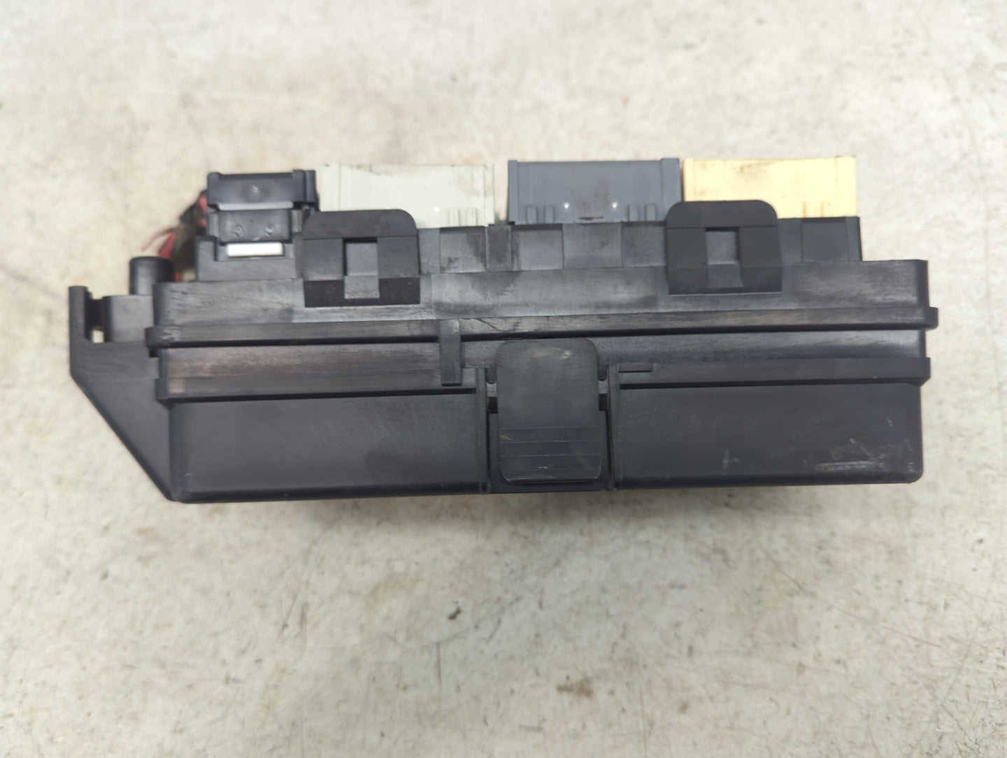 2009 Pontiac G6 Fusebox Fuse Box Panel Relay Module P/N:20822658 Fits OEM Used Auto Parts - Oemusedautoparts1.com