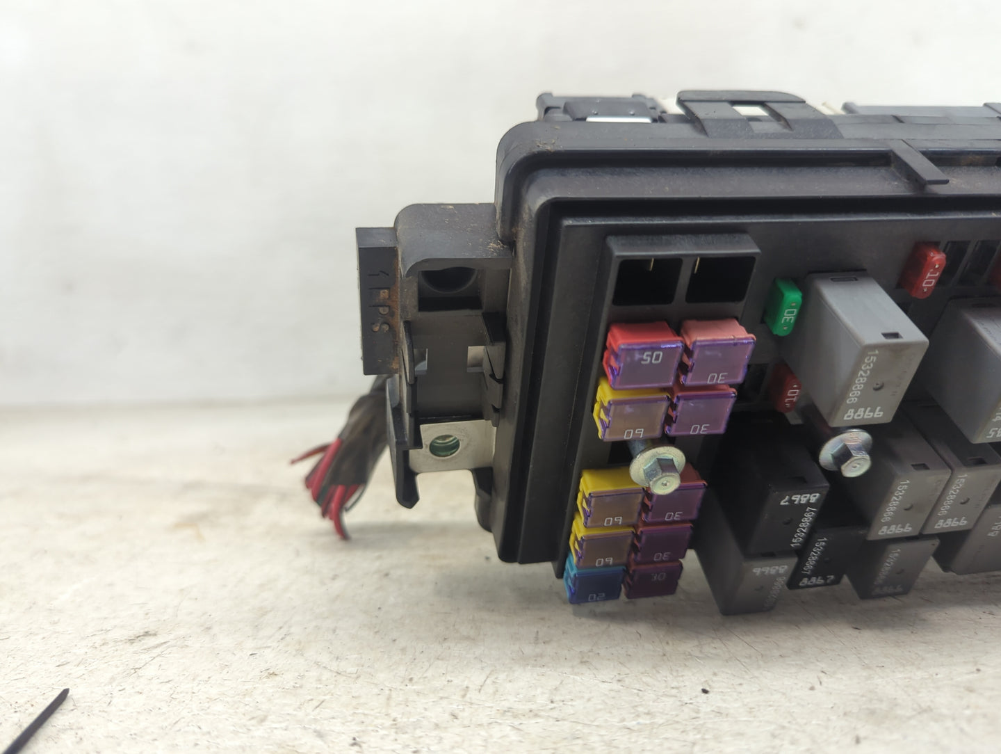 2009 Pontiac G6 Fusebox Fuse Box Panel Relay Module P/N:20822658 Fits OEM Used Auto Parts - Oemusedautoparts1.com