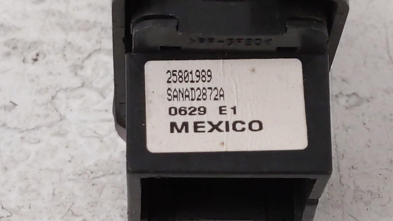 2009 Pontiac G6 Passeneger Right Power Window Switch 25801989 - Oemusedautoparts1.com