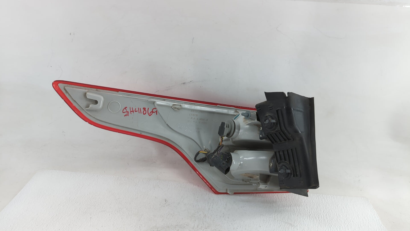 2006-2009 Pontiac G6 Tail Light Assembly Passenger Right OEM P/N:CJ54-13404-A 44ZH-2105-B Fits Fits 2006 2007 2008 2009 OEM 