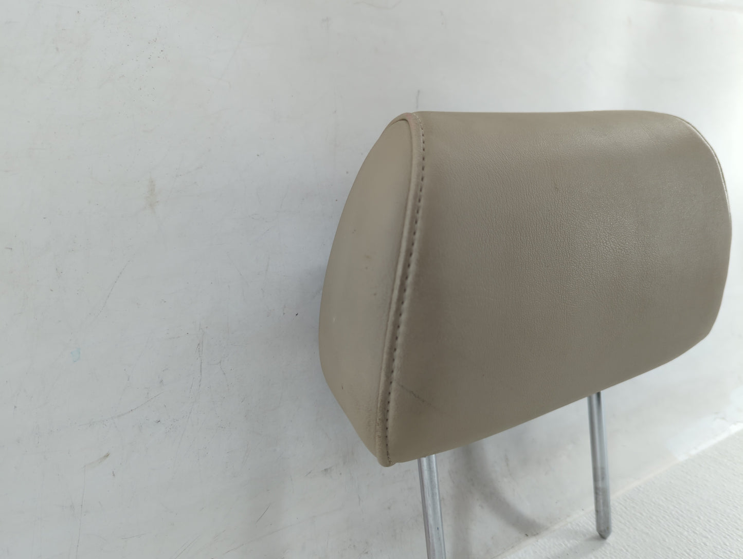 2009 Pontiac G6 Headrest Head Rest Front Driver Passenger Seat Fits OEM Used Auto Parts - Oemusedautoparts1.com