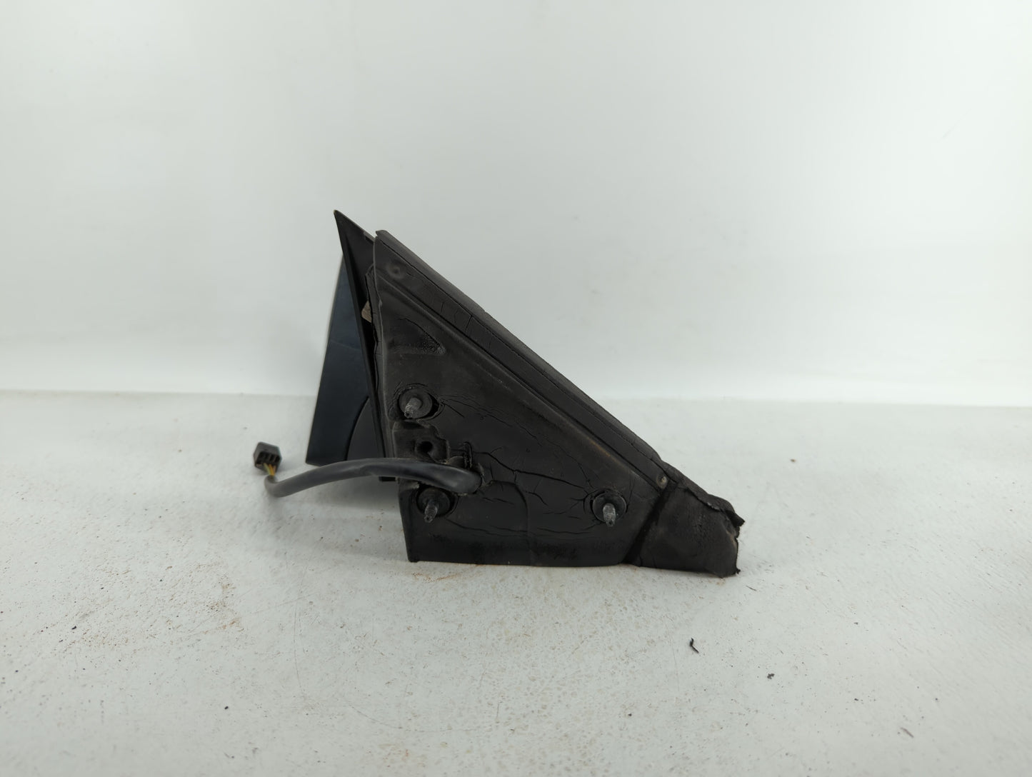 2005-2009 Pontiac G6 Driver Side View Mirror - Left Door Mirror OEM Used - Oemusedautoparts1.com