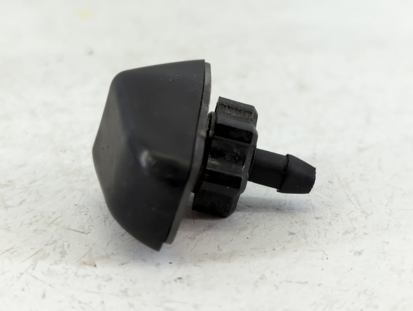 2009 Pontiac G6 Washer Nozzle 679163 - Oemusedautoparts1.com