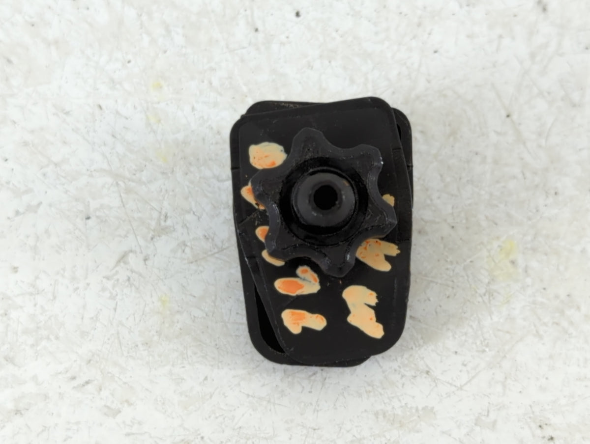 2009 Pontiac G6 WASHER NOZZLE Black - Oemusedautoparts1.com