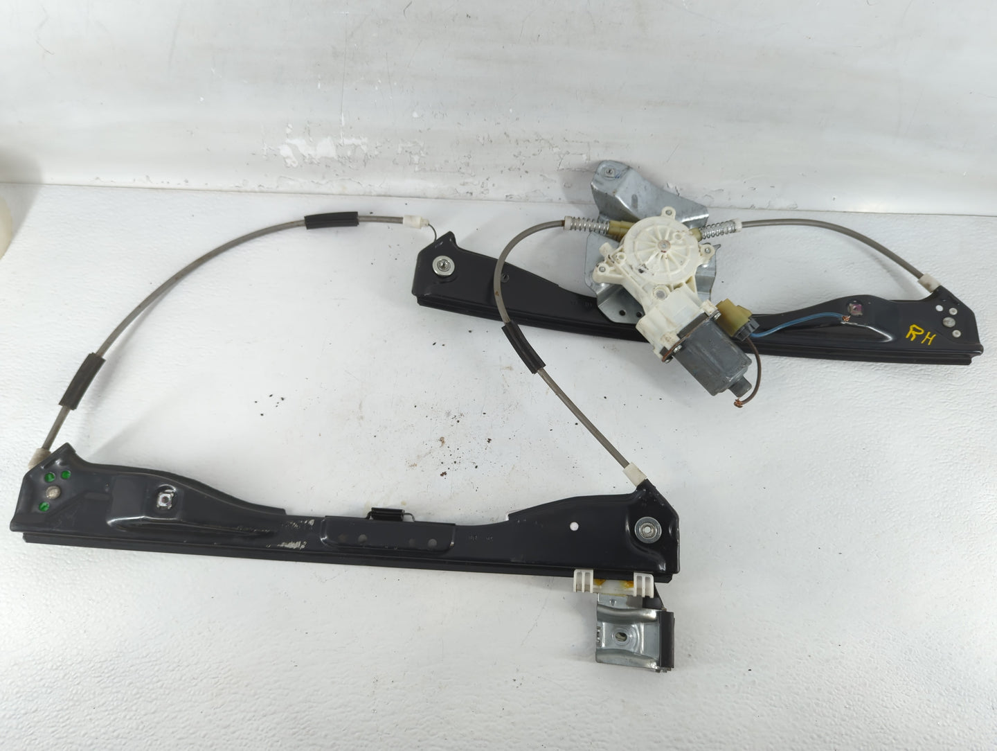 2009 Pontiac G6 Window Regulator Passenger Front - Oemusedautoparts1.com